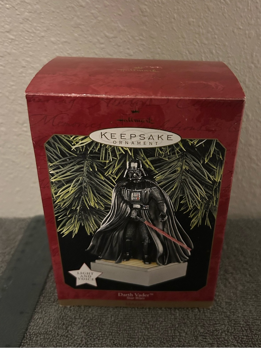1997 Hallmark Star Wars Darth Vader "Magic" Keepsake Ornament, NIB